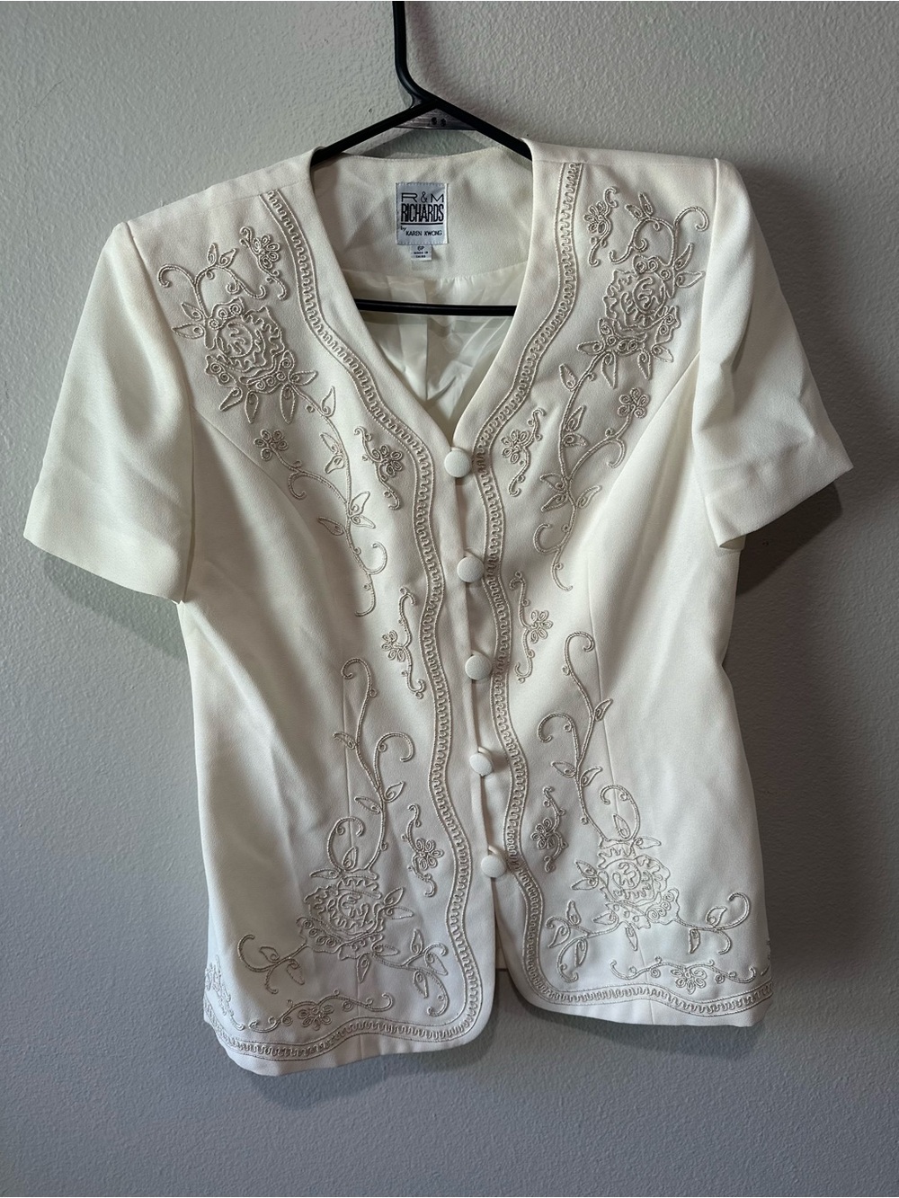 R&M Richards Cream Embroidered Short-Sleeve Button Front Jacket